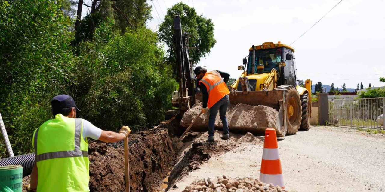 Marmaris Adaköy kanalizasyona kavuşuyor