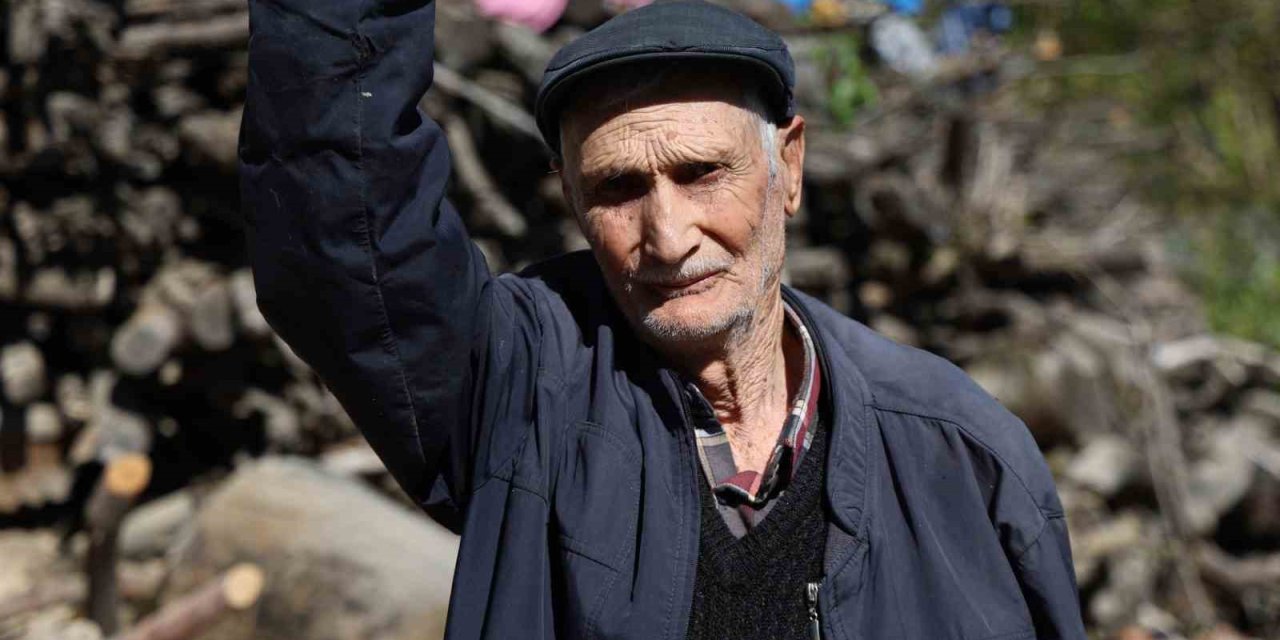 94 yaşında hâlâ çalışıyor: “Hareketli olmak insanı ayakta tutuyor”