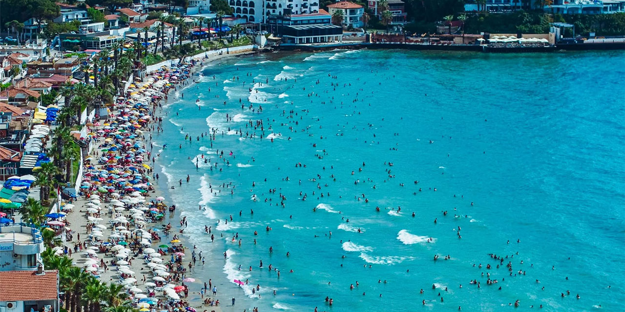 Kuşadası plajları sezona hazır: “Misafirlerimizi en iyi şekilde ağırlayacağız”
