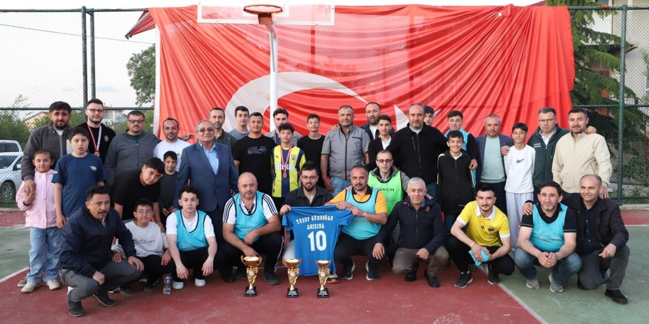 Simav’ın Gılmanlar köyünde voleybol şöleni