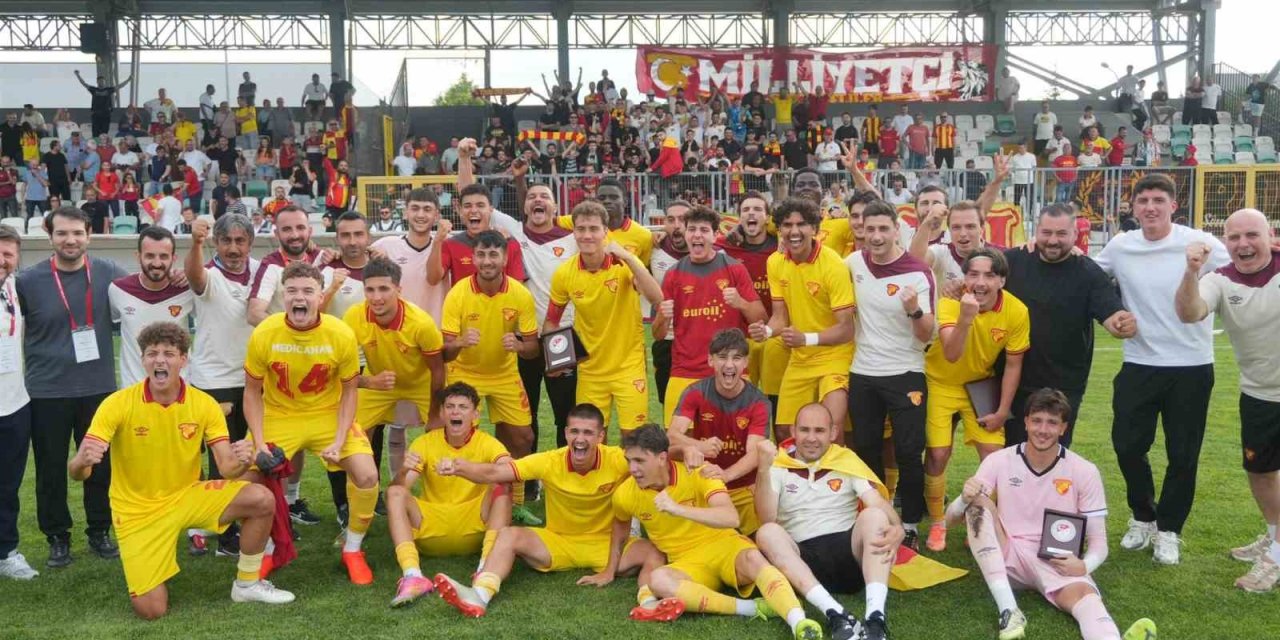 Göztepe U19’dan tarihi başarı