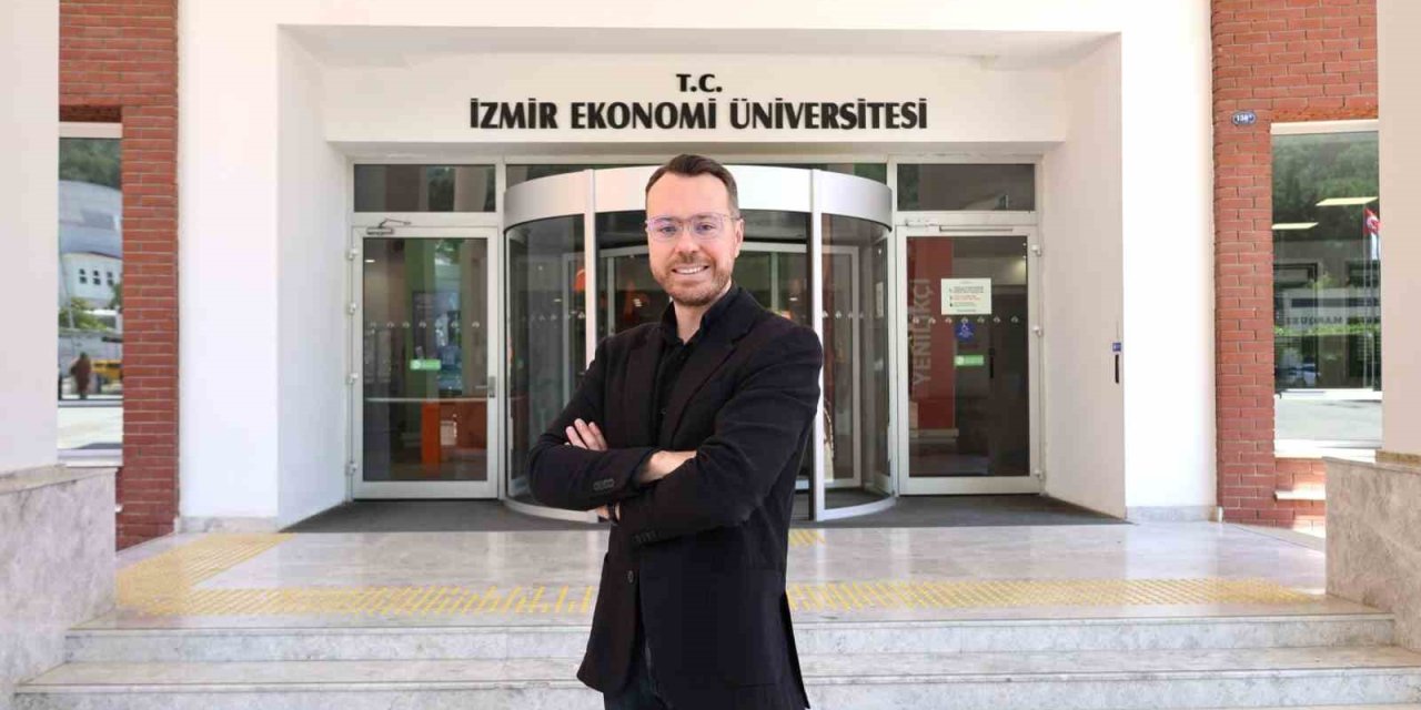 İzmir Ekonomi’li akademisyene prestijli ödül