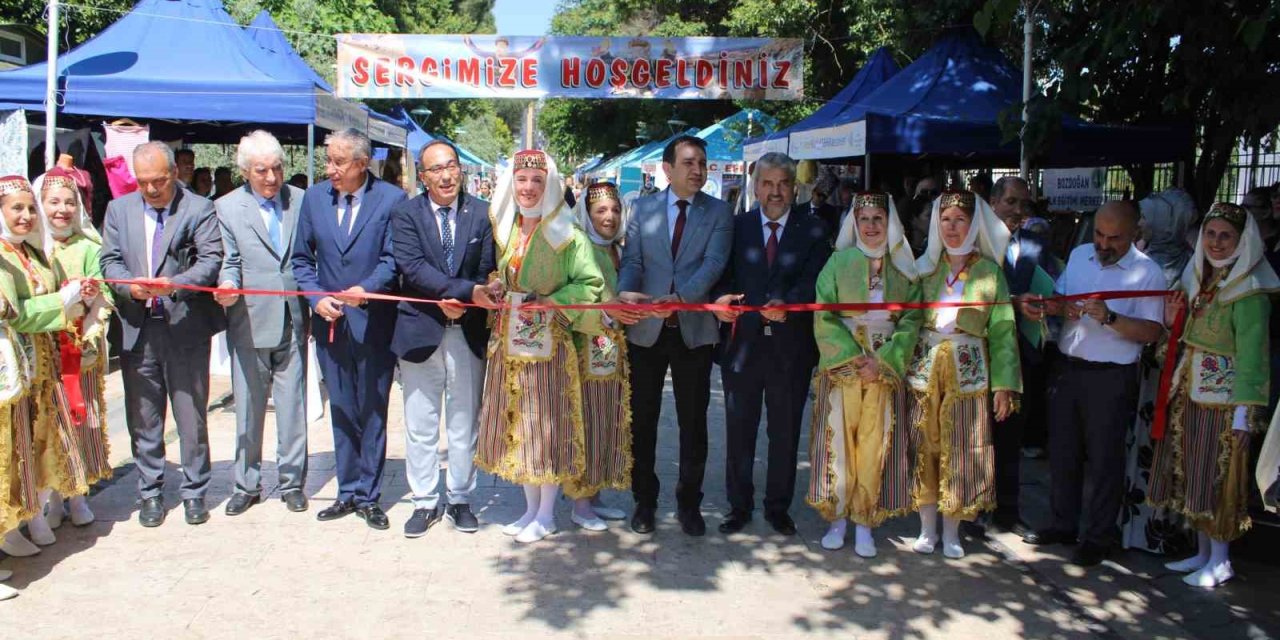 Hayat Boyu Öğrenme Şenliği törenle başladı