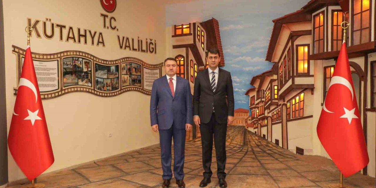 Uşak Valisi Kartal’dan Kütahya Valisi Işın’a iade-i ziyaret
