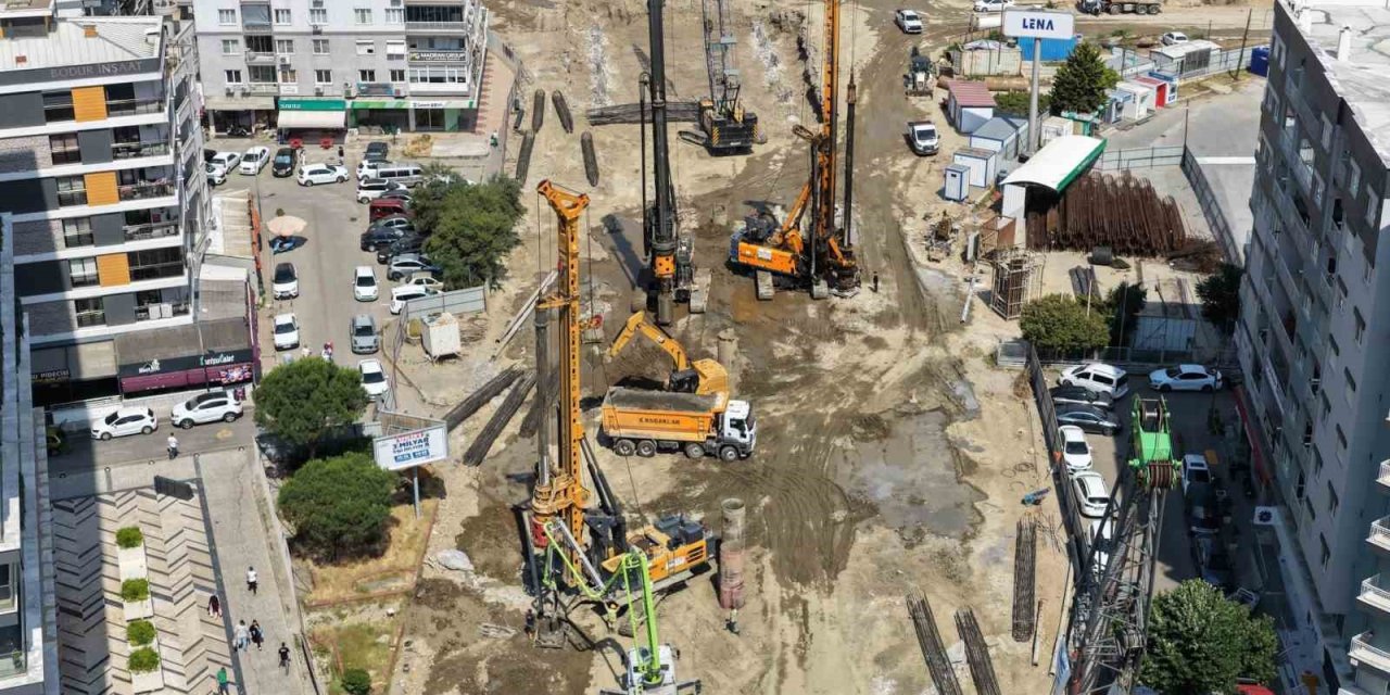 Dörtyol Köprülü Kavşağı’nda çalışmalar yüzde 45’e ulaştı