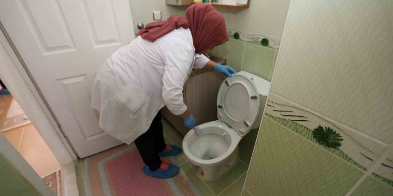 Şehzadeler’de yaşlılar ve engellilerin evleri pırıl pırıl