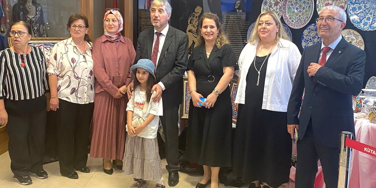 Kütahya’da Hayat Boyu Öğrenme Haftası Sergisi açıldı