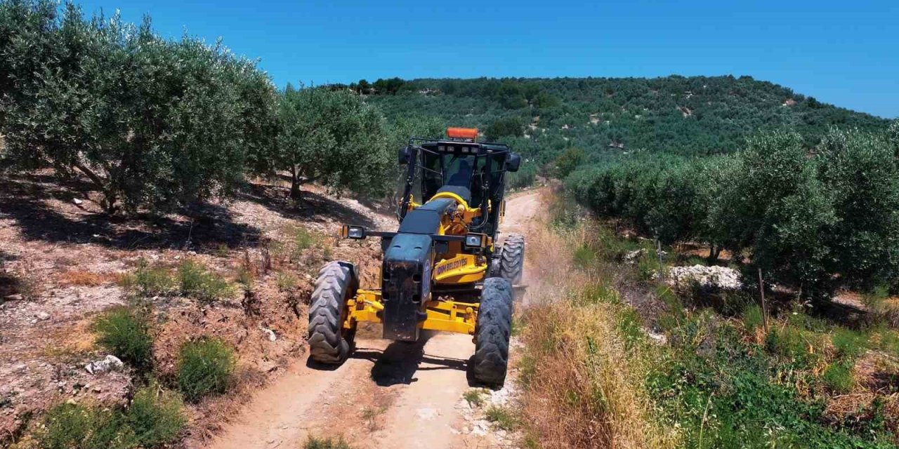 Didim’de yol çalışmaları sürüyor