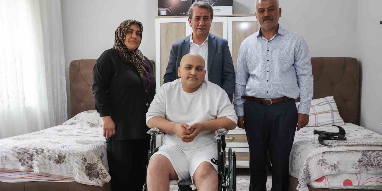 Başkan Yetişkin’den Muhammet’e doğum günü hediyesi