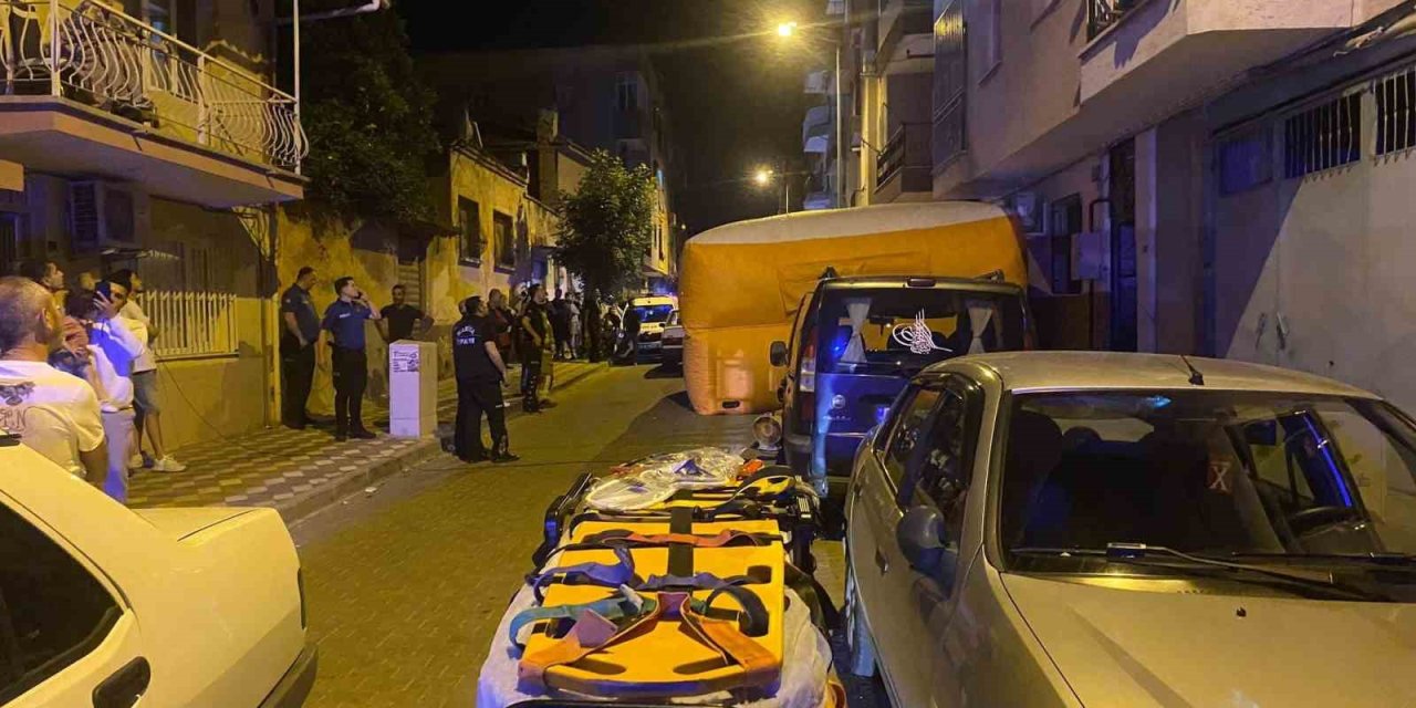Üçüncü kattan atlayan şahıs ağır yaralandı
