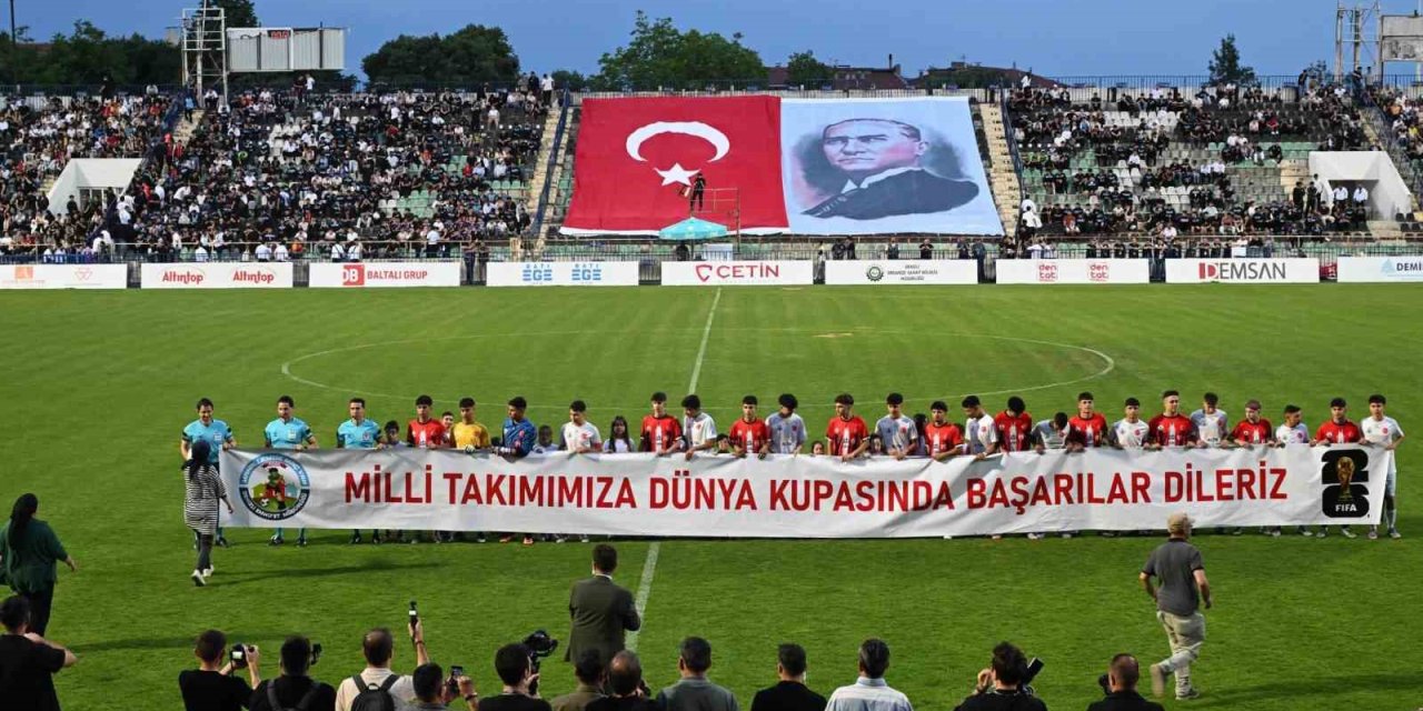 Denizli’de ‘Mahallemde Maç Var’ turnuvası coşkulu finalle sona erdi