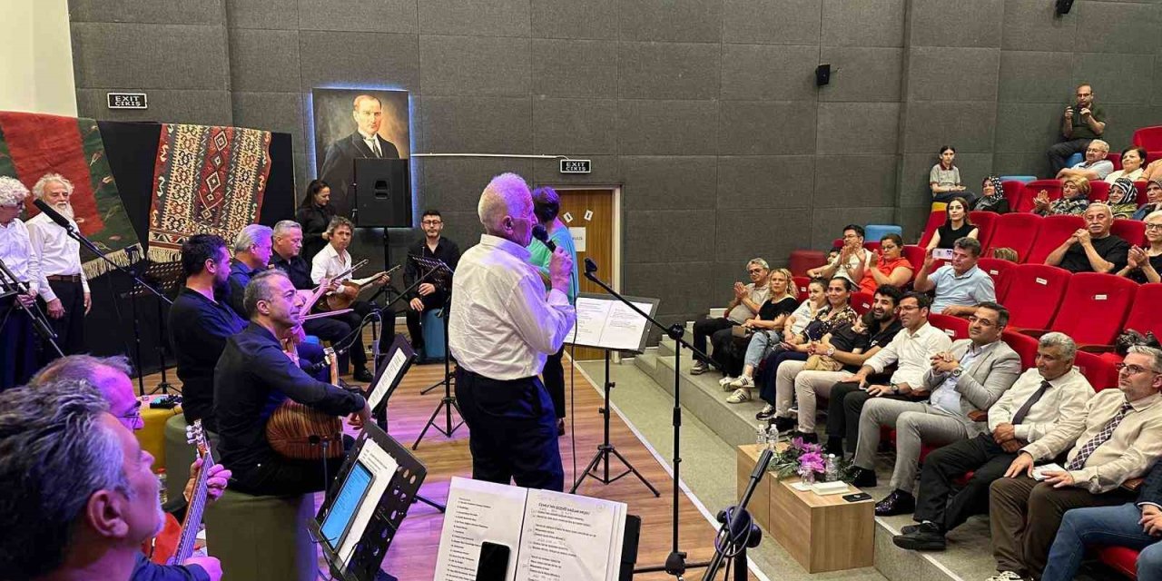 Hayat Boyu Öğrenme Haftası’nda türkü dolu gece