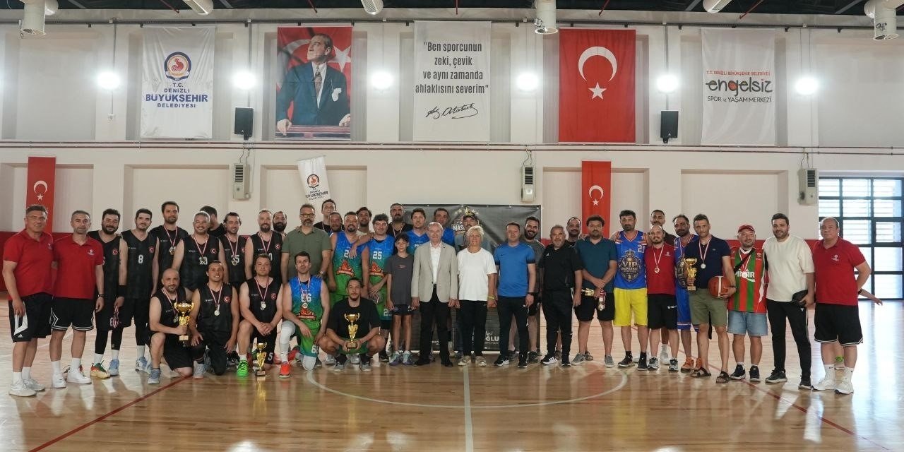 Denizli Büyükşehir Master Cup +35’te kupalar sahiplerini buldu