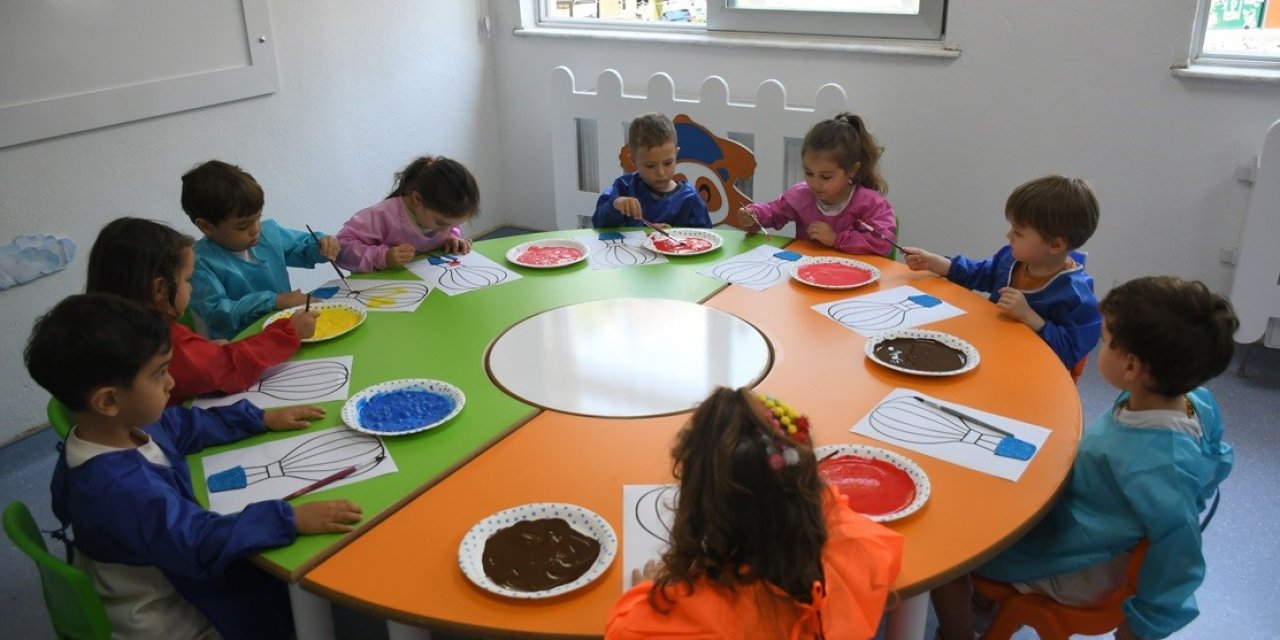 Kuşadası’ndaki Çocuk Gelişim Merkezi yazın da hizmet vermeye devam ediyor