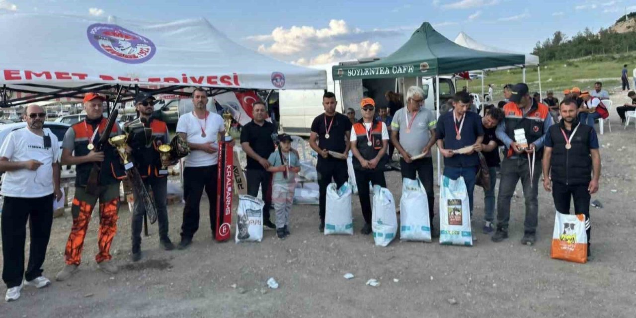 Emet’te Geleneksel Atış Şenliği yoğun katılımla gerçekleştirildi