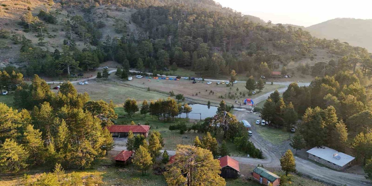 Beyağaç’ın doğal hazinesi Sandras Ultra Trail’e ev sahipliği yaptı
