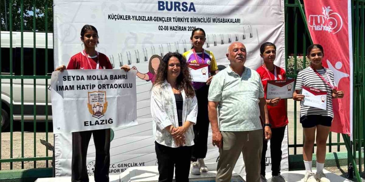Afyonkarahisarlı sporculardan Bocce Türkiye Finalleri’nde 7 madalya