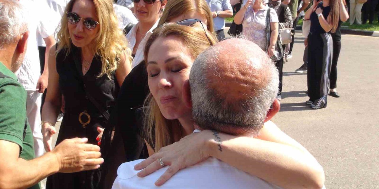Manisa’da Ferdi Zeyrek vefatının birinci yılında anıldı
