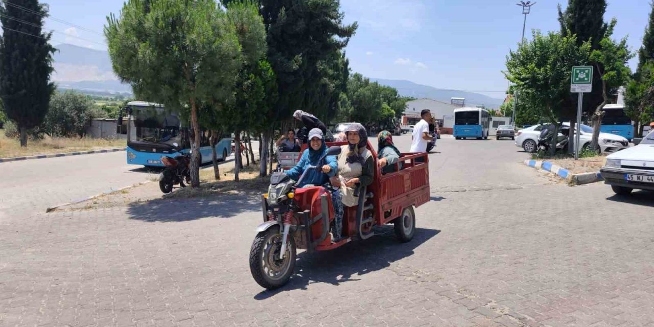 Manisa’da yeni mezarlık projesine traktörlü tepki