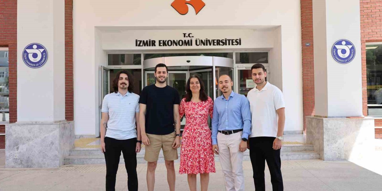 Ders çalıştıkça kazan, kafede harca