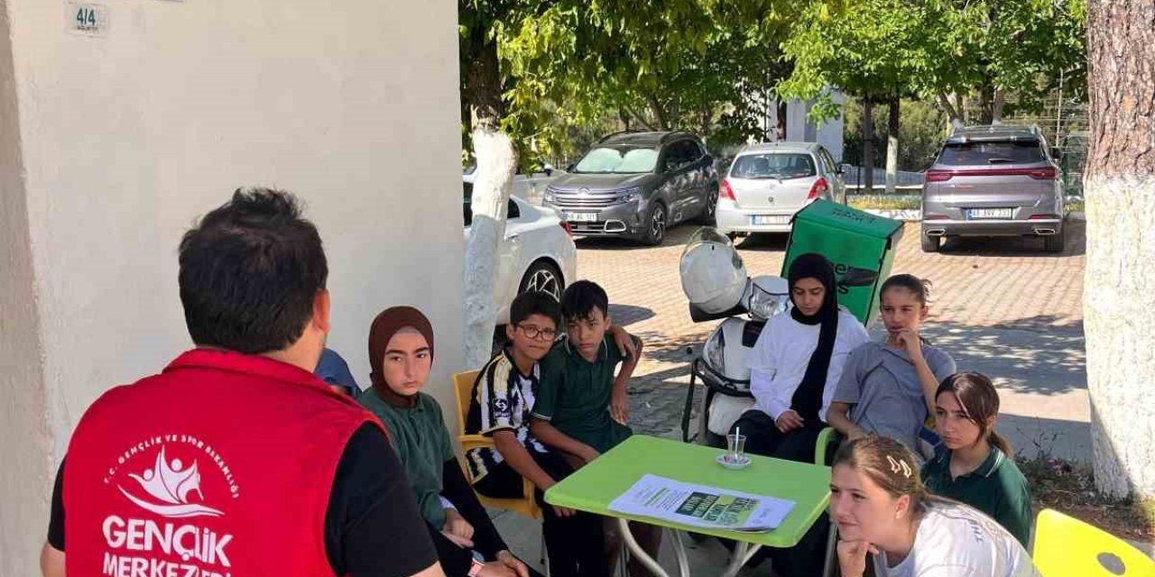 Menteşe’de gençlere yaz kampları tanıtılıyor