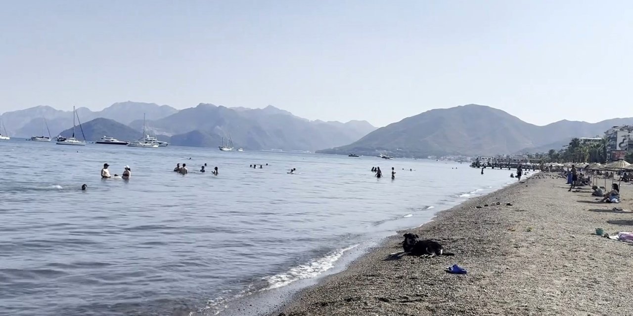 Marmaris’te sıcak havayla birlikte sahiller hareketlendi