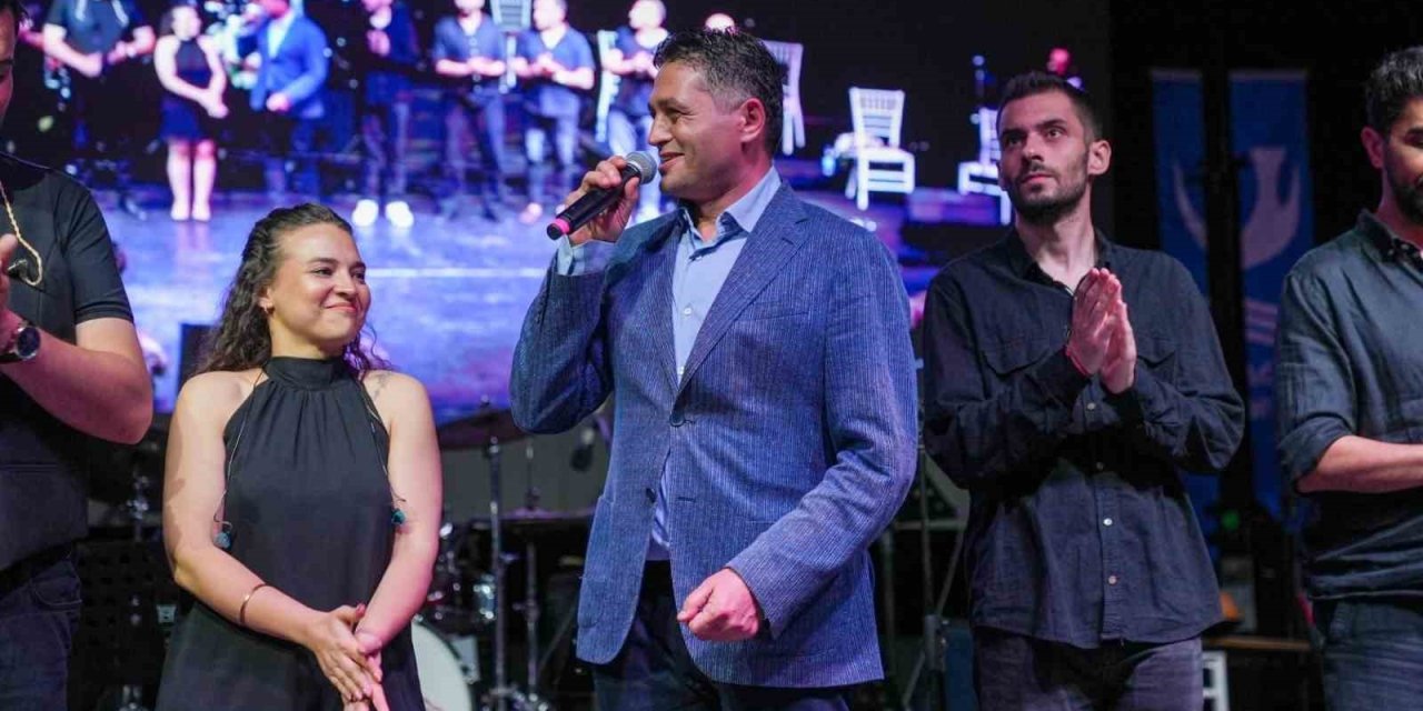 ASEV öğrencilerinden unutulmaz müzik gecesi