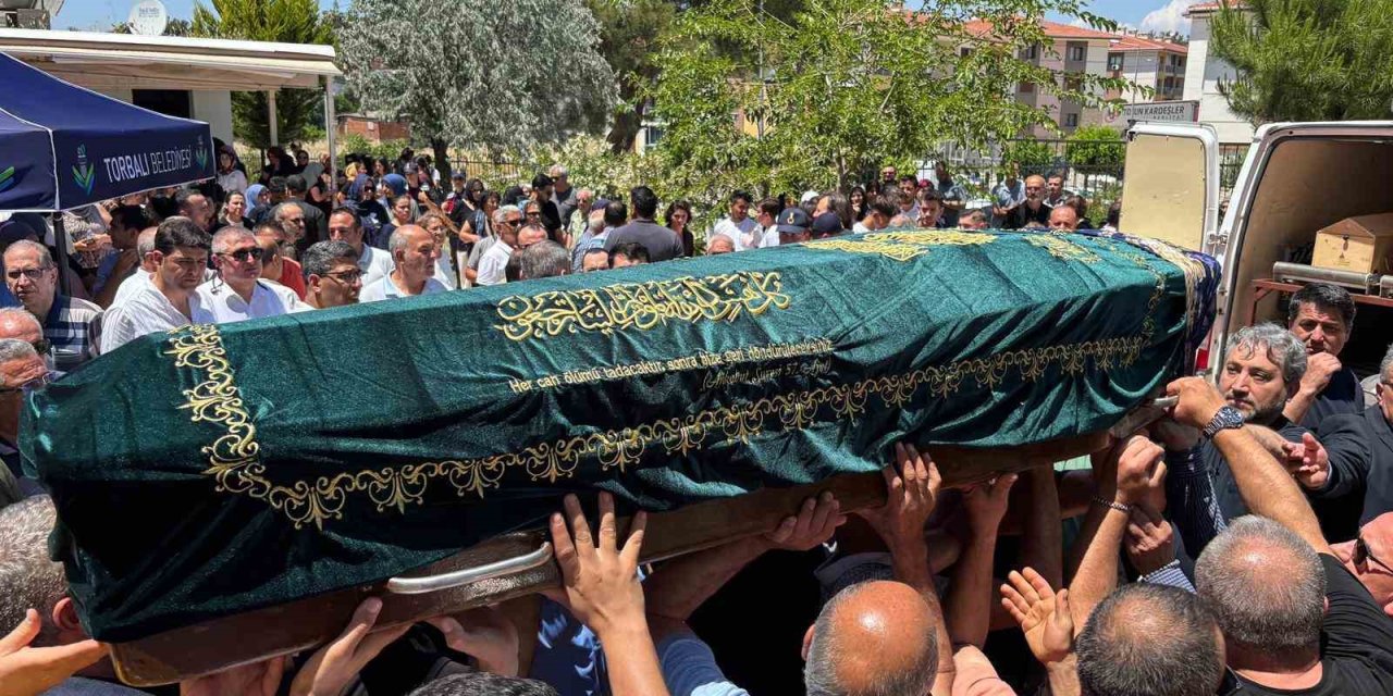 Irmak öğretmene acı veda