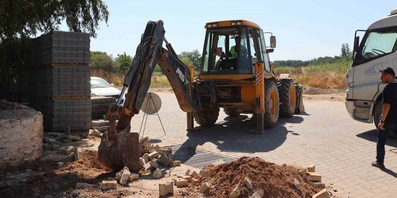 Efeler Belediyesi’nden Şehir Hastanesi yolunda çalışma