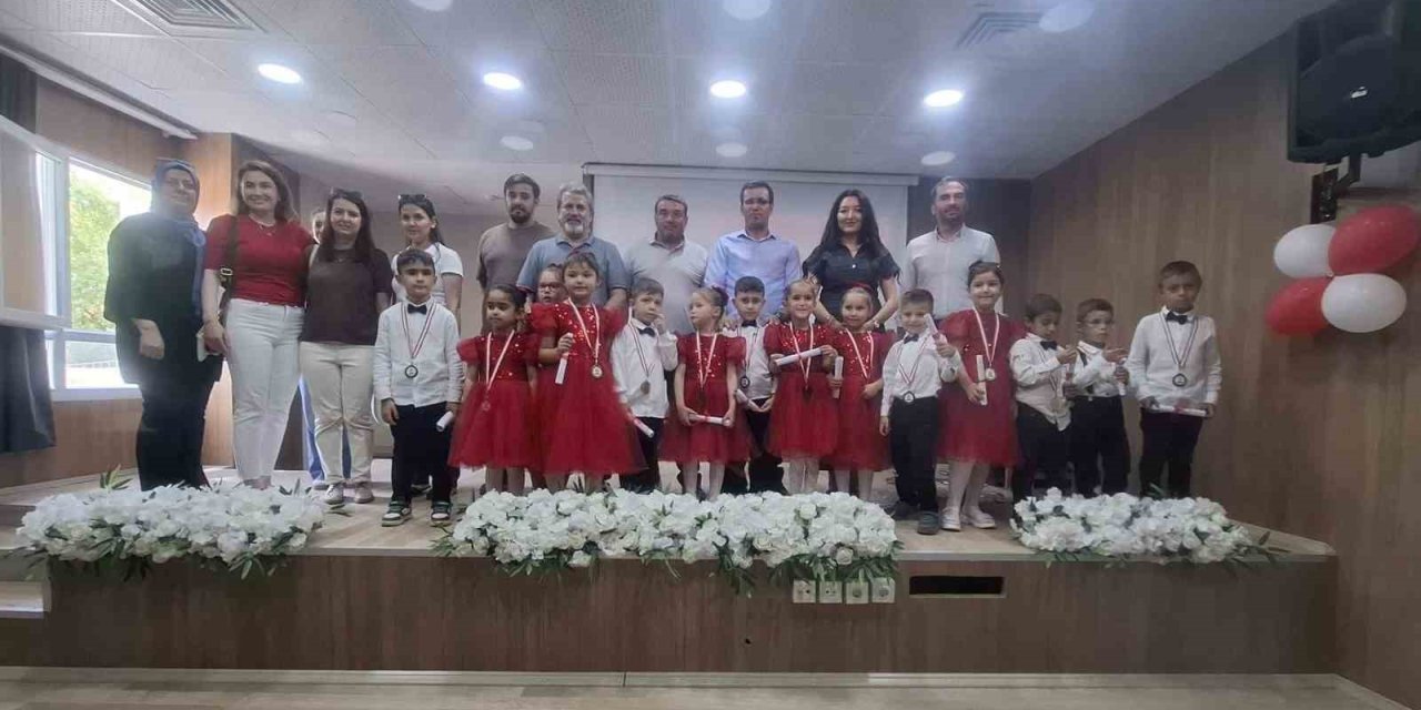 Yeni okulda ilk sahne