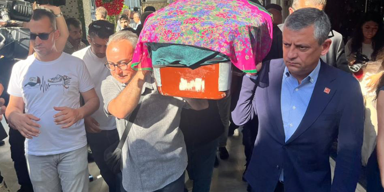 Özgür Özel, İzmir’de Gönülşen Ailesinin acısını paylaştı