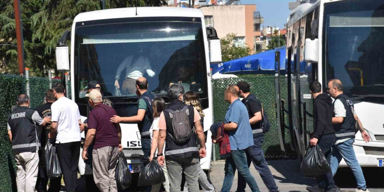 Ege Üniversitesi’ndeki yolsuzluk operasyonunda, eski dekan ve başhekim dahil 27 tutuklama