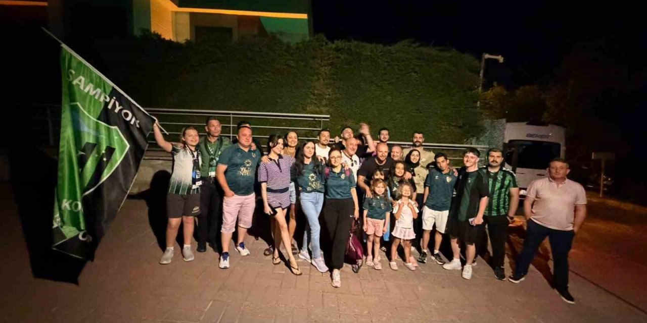 Kocaelispor taraftarlarından kaptanlarına büyük sürpriz