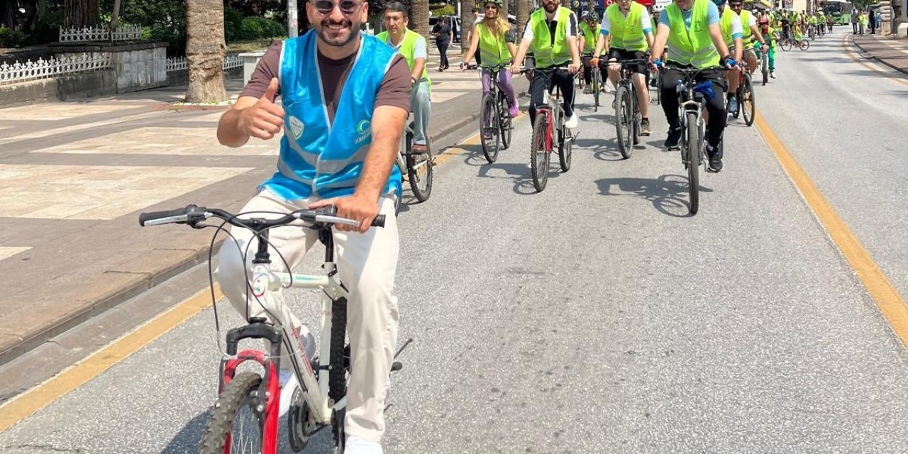 Denizli’de pedallar sağlıklı yaşam için çevrildi