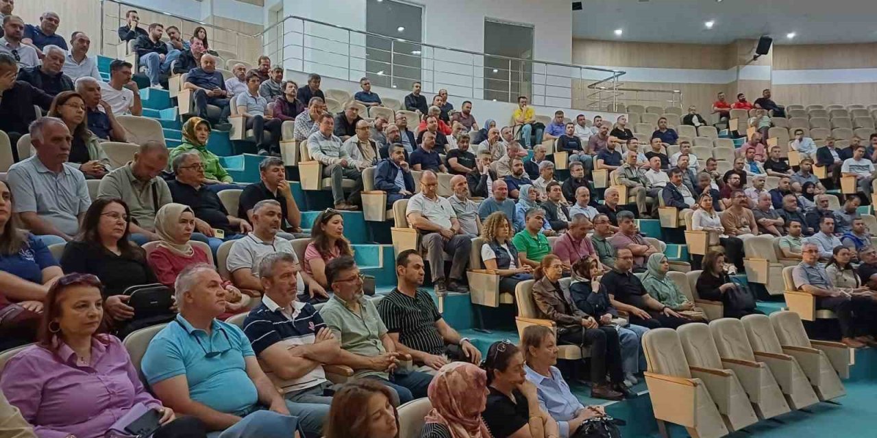 Sünnetci: "Eğitim yöneticileri geleceği şekillendiren liderlerdir"