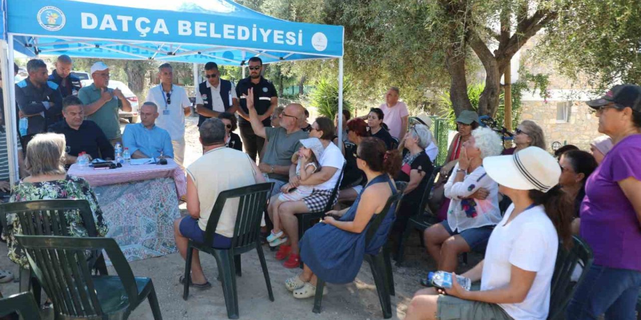 Kanalizasyon sorununun çözüldüğü Çomarlık’ta vatandaşlarla bir araya gelindi