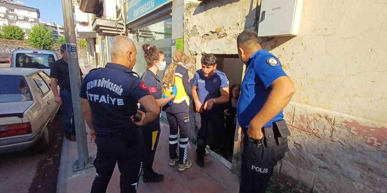 Yangını söndürmek isterken yaralandı