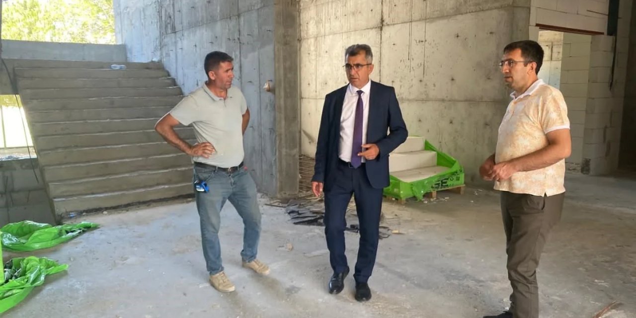 Söke Atatürk Ortaokulu inşaatında çalışmalar sürüyor
