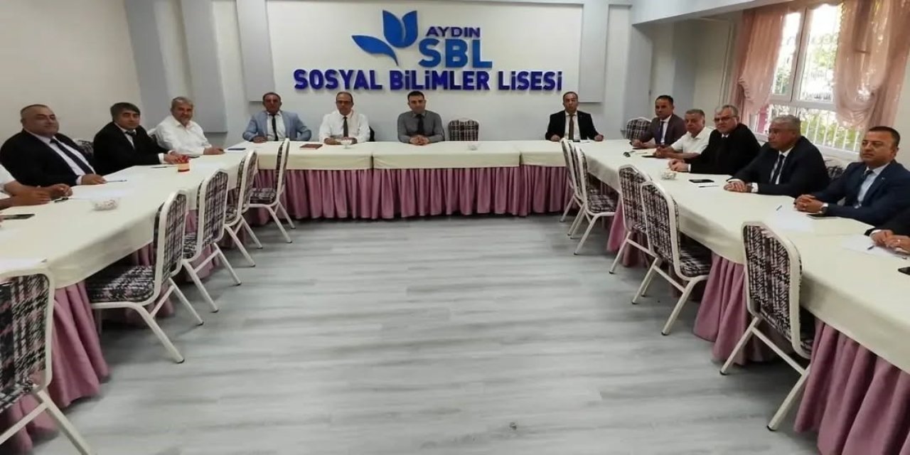 Aydın’da ilçe milli eğitim müdürleri bir araya geldi