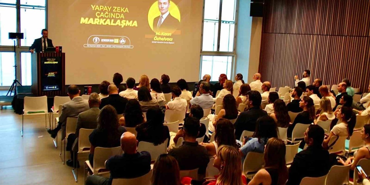 Yapay zeka çağında markalaşma İzmir’de masaya yatırıldı