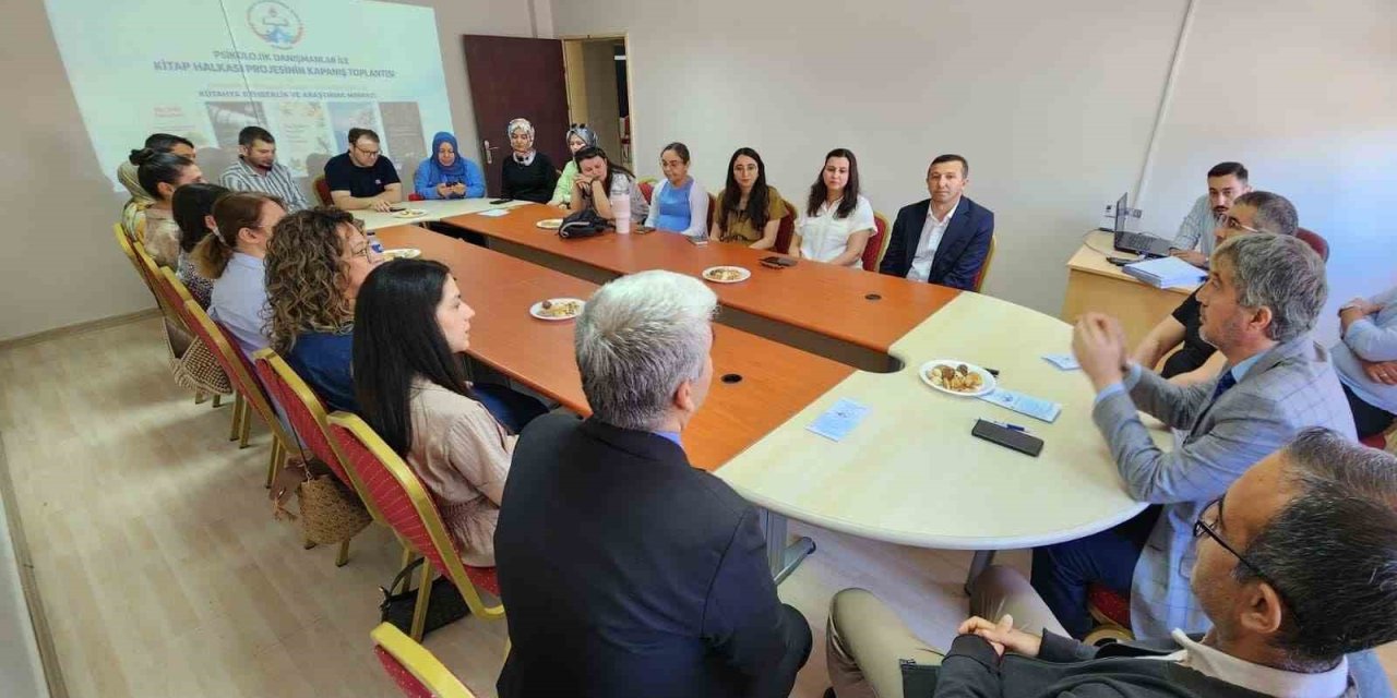 Kütahya’da ’Psikolojik Danışmanlar Kitap Halkası’ projesi tamamlandı