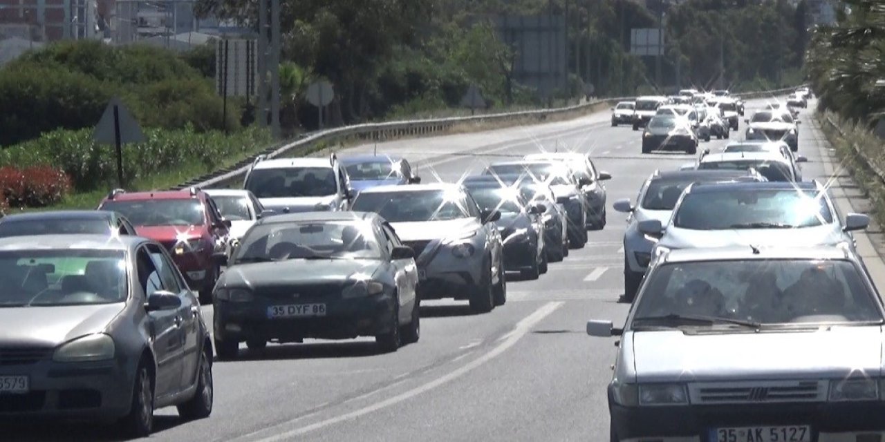 İzmir’de araç sayısı 2 milyon 144 bini geçti
