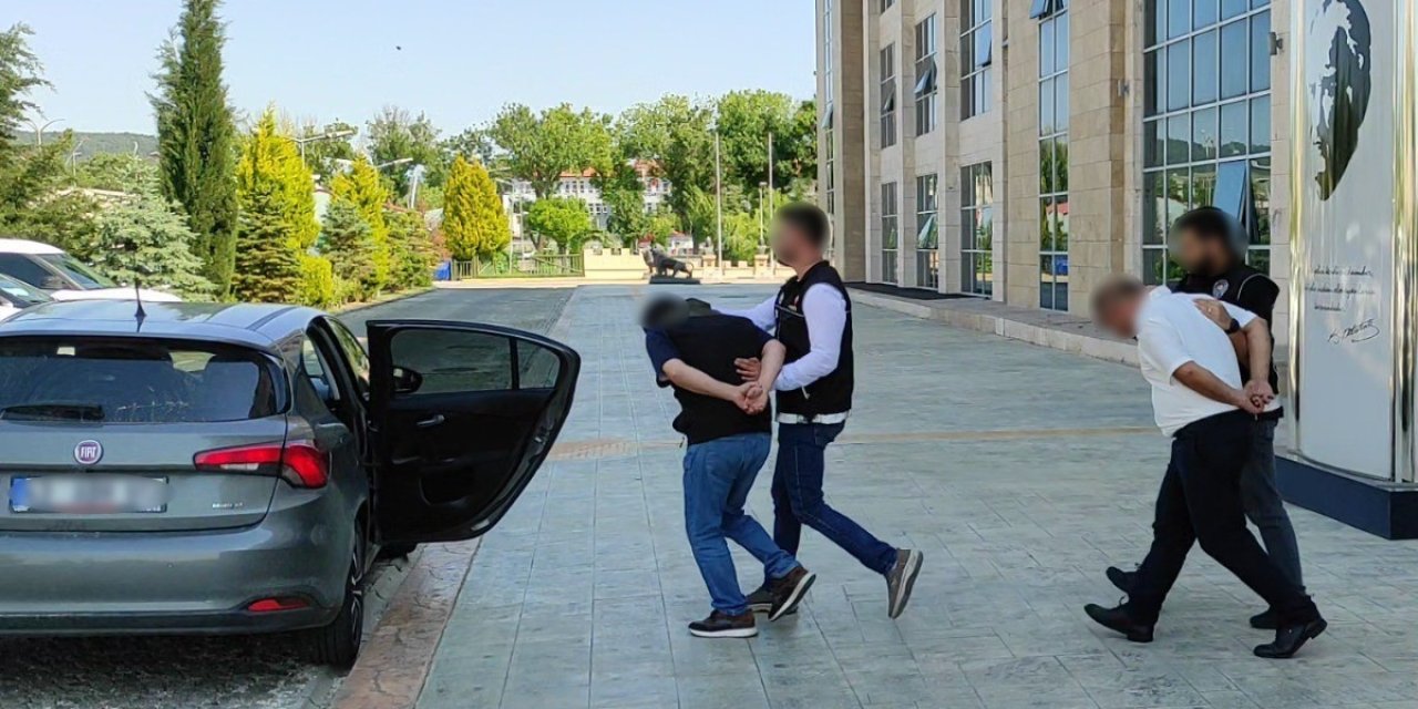 Uşak’ta uyuşturucu operasyonlarında gözaltına alınan 16 şüpheli tutuklandı