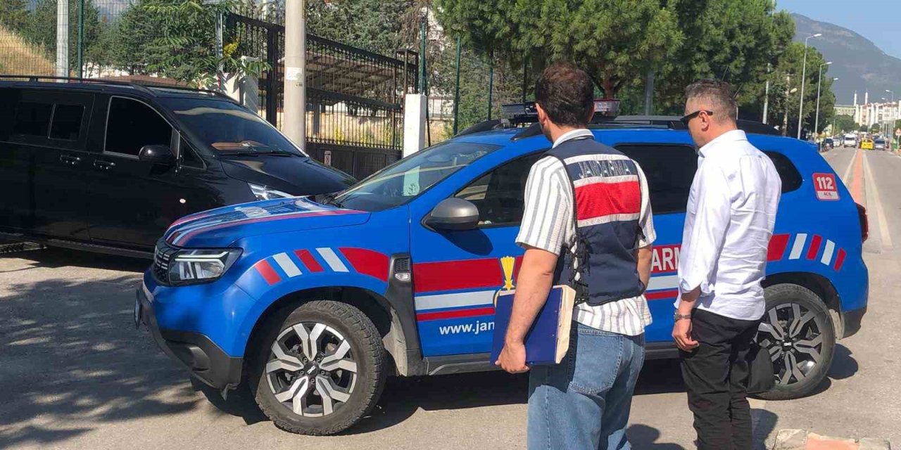 Denizli’de jandarmadan uyuşturucu baskını: Baro başkanı ve 11 avukat gözaltına alındı