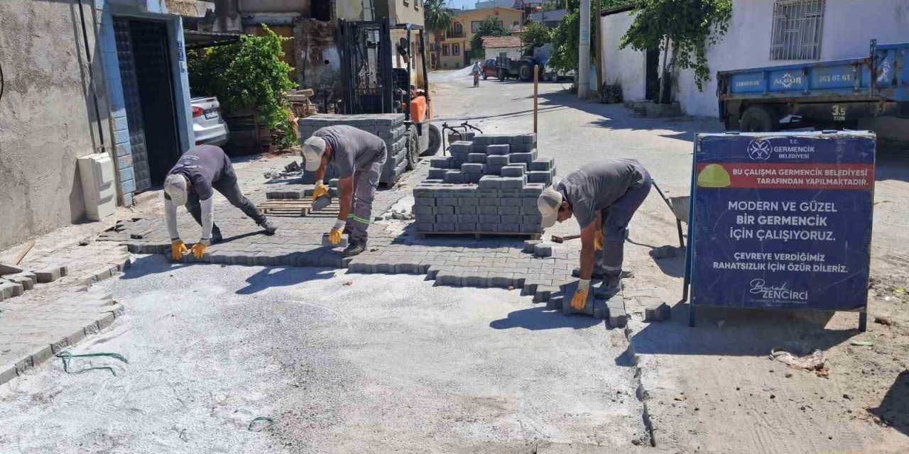 Germencik’te yol ve çevre düzenleme çalışmaları sürüyor