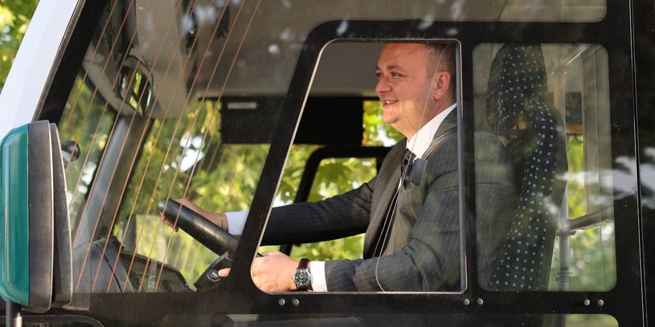 İlk halk otobüsleri Çivril sokaklarında dolaşmaya başladı