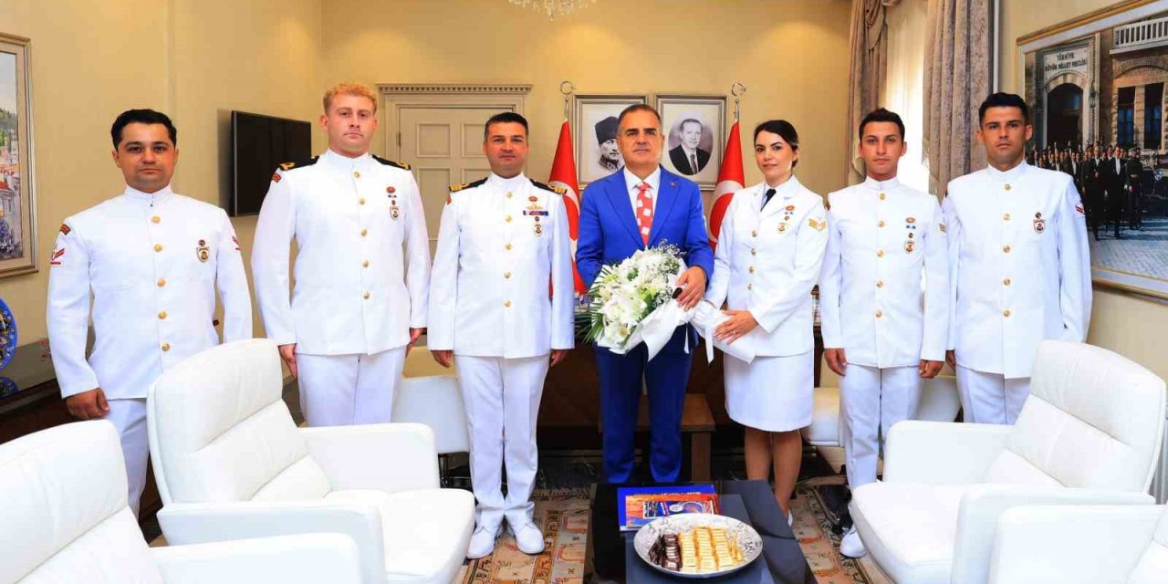 Sahil Güvenlik komutanından Vali Akbıyık’a ziyaret