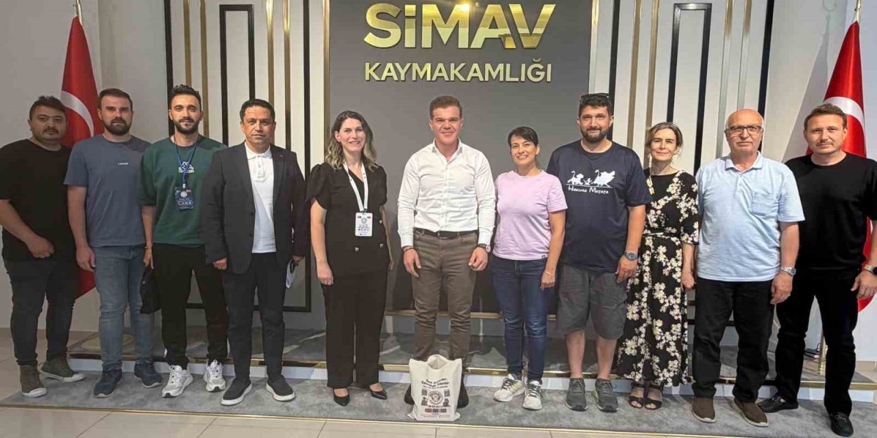 Simav Kaymakamı Karaloğlu, Yunanistanlı uzman ve öğretmenleri kabul etti