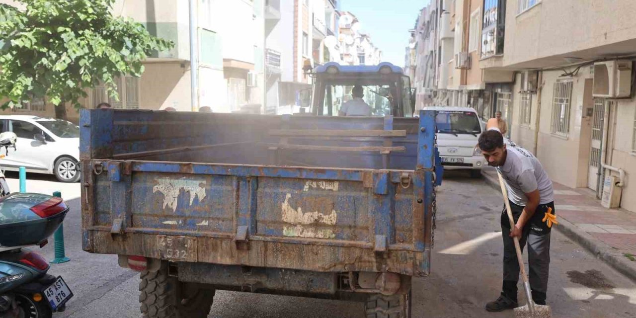 Şehzadeler’de iki mahallede kapsamlı temizlik