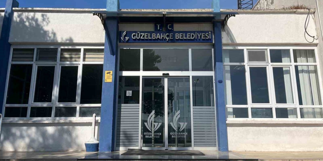 Seferihisar Belediyesi’ndeki yolsuzluk operasyonunda yeni gelişme: Eski Güzelbahçe Belediye Başkanı’nın eşi gözaltında